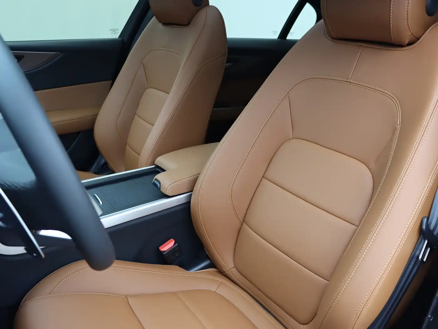 Jaguar XEL 2025 2025 2.0T 250PS R-DYNAMIC 90th Anniversary Edition