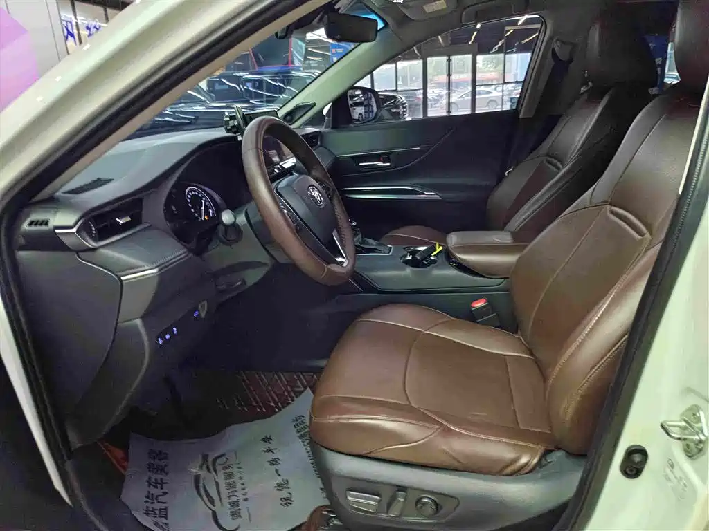 Toyota Venza 2022 2022 2.0L CVT 2WD Premium