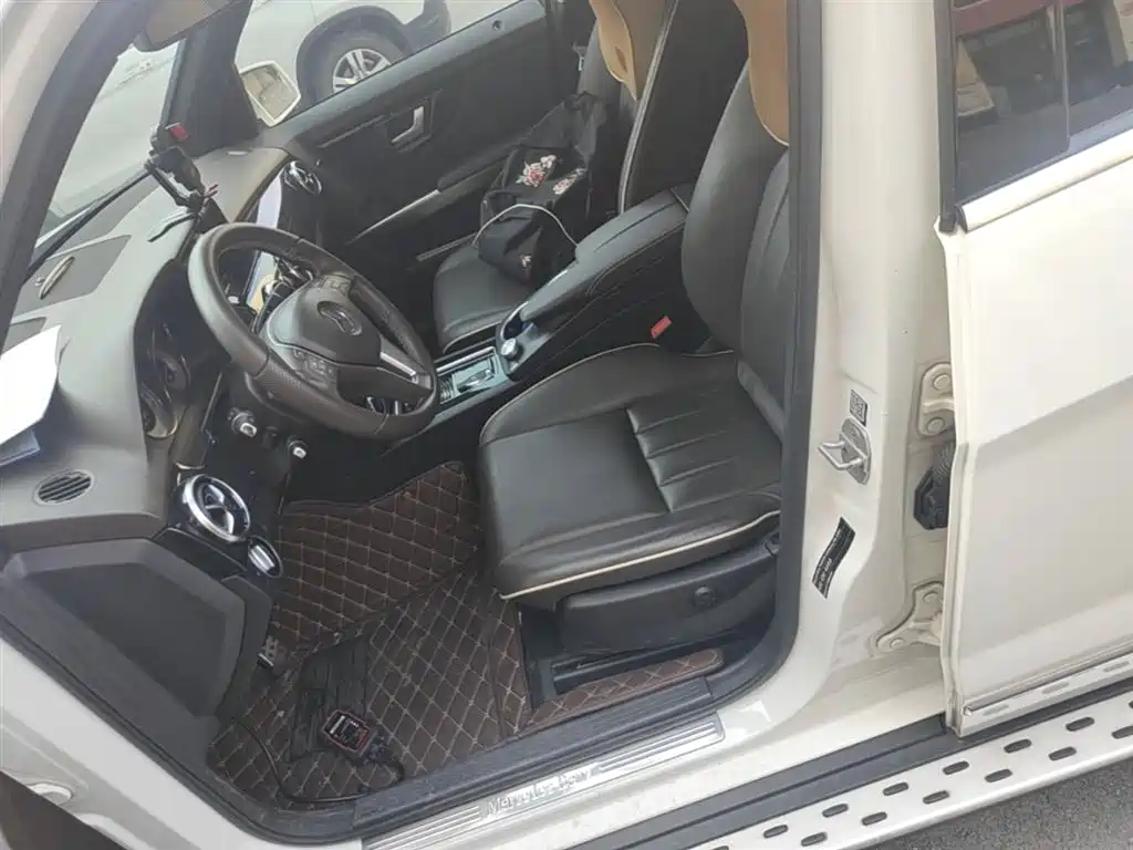 Mercedes-Benz GLK-Class 2013 Facelift GLK 300 4MATIC Luxury фото 15