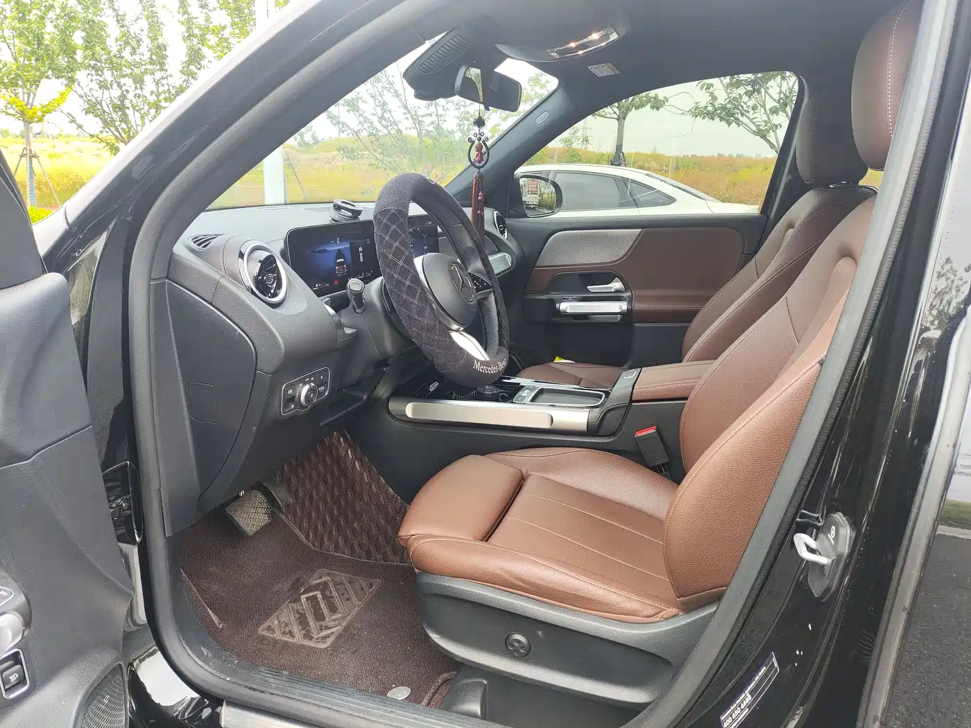 Mercedes-Benz GLB 2025 Model GLB 200 Dynamic Edition фото 10