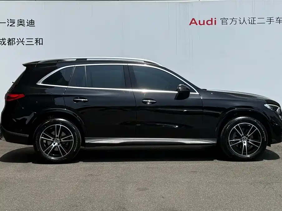 Mercedes-Benz GLC 2025 Facelift GLC 260 L 4MATIC Luxury фото 3