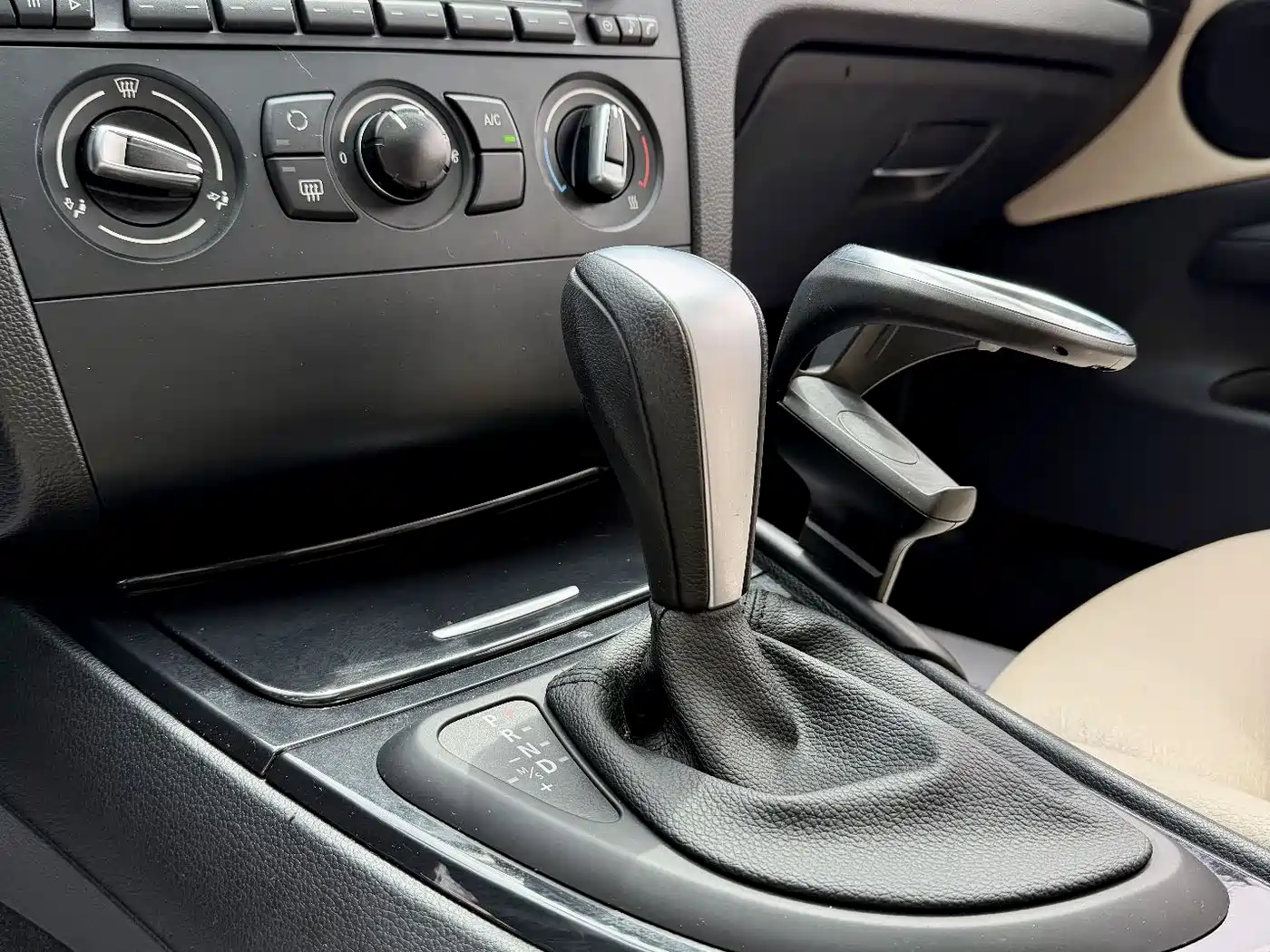 BMW 1 Series (Import) 2011 120i Coupe фото 15
