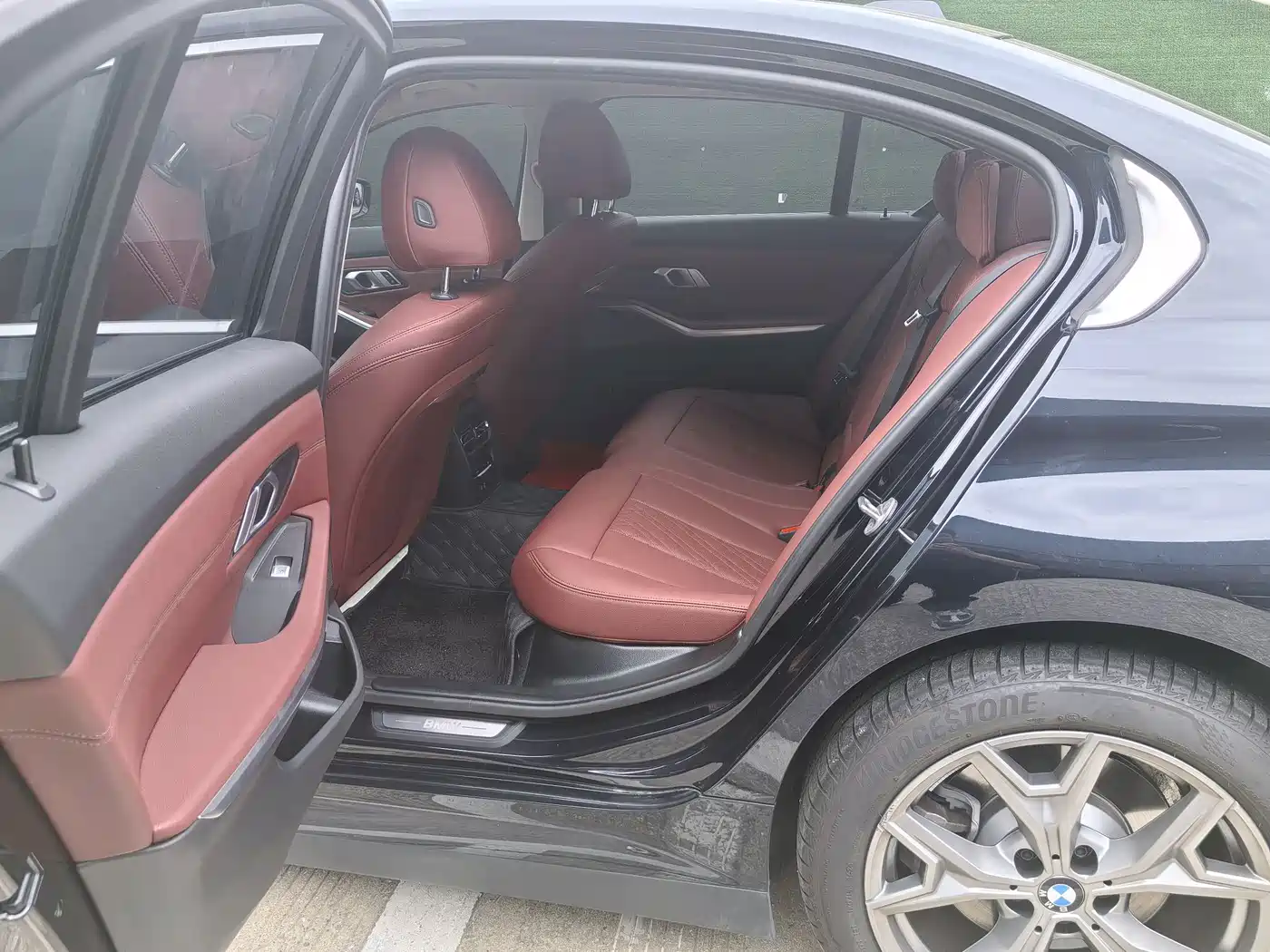 BMW i3 2024 eDrive 35 L фото 11