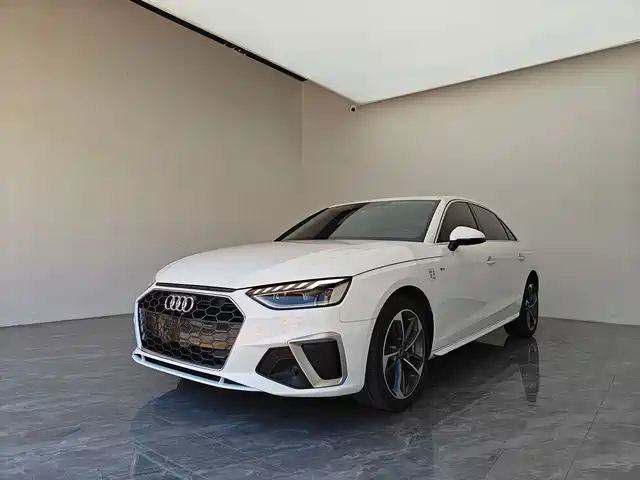 Audi A4L 2022 40 TFSI Fashion Dynamic — фото 1