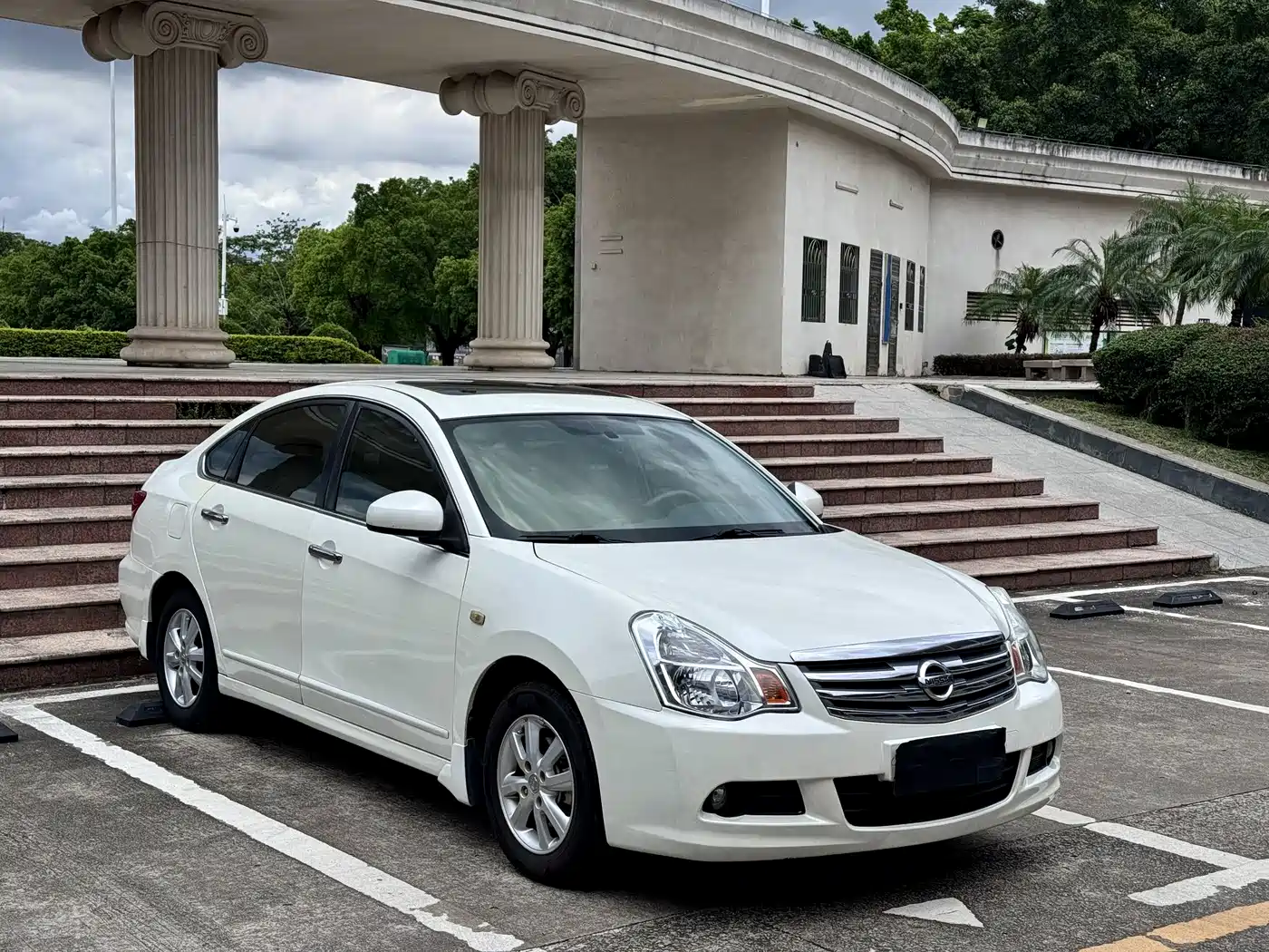 Photo 3 - Nissan Sylphy