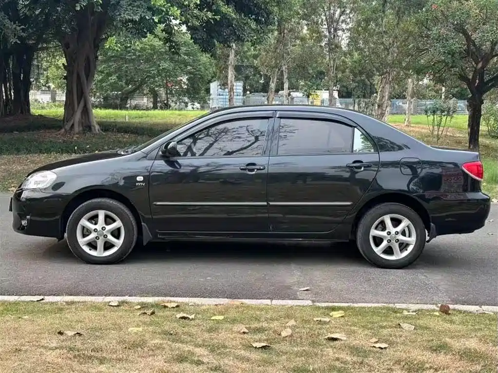 Toyota Corolla 2010 1.6L Manual Classic Edition фото 5