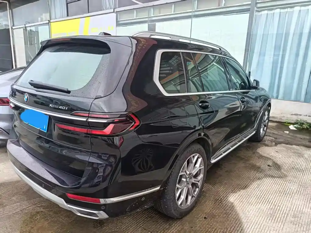 BMW X7 2024 2023 xDrive40i Leading Luxury Package