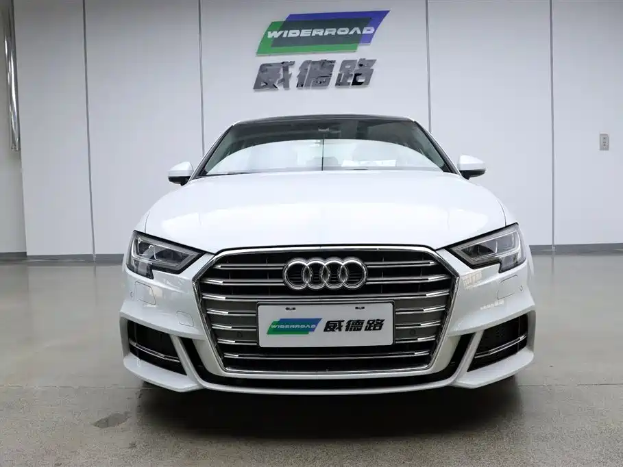 Audi A3 2020 Limousine 35 TFSI Fashion China VI фото 2