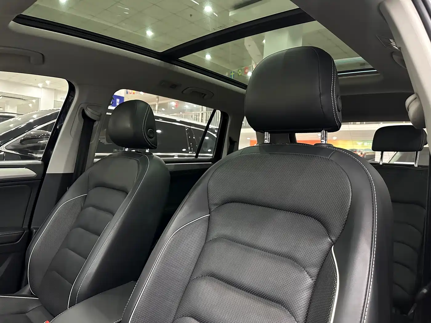 Volkswagen Tiguan L 2018 Facelift 330TSI Automatic 2WD Flagship Edition фото 16