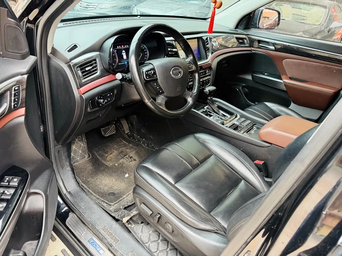 GAC Trumpchi Trumpchi GS8 2017 320T 2WD Luxury Smart Connect (7-seater) фото 4