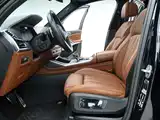 Photo 2 - BMW X7