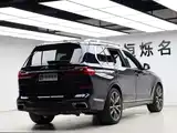 Photo 32 - BMW X7