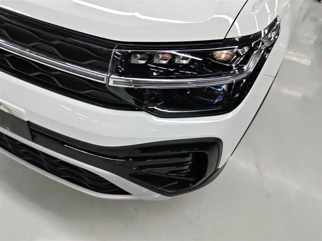 Volkswagen Tharu 2023 300TSI 2WD Full Moon Edition фото 24