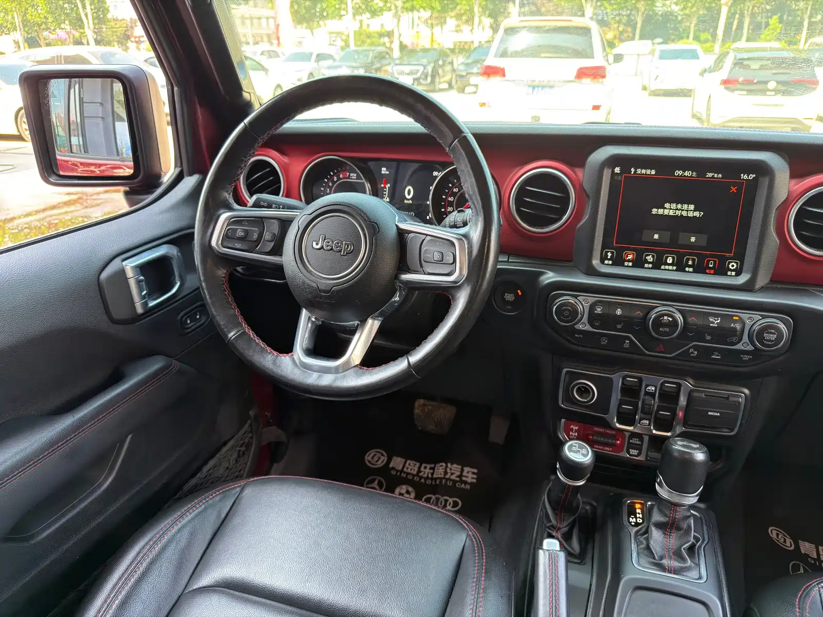 Фото 11 - Jeep Wrangler