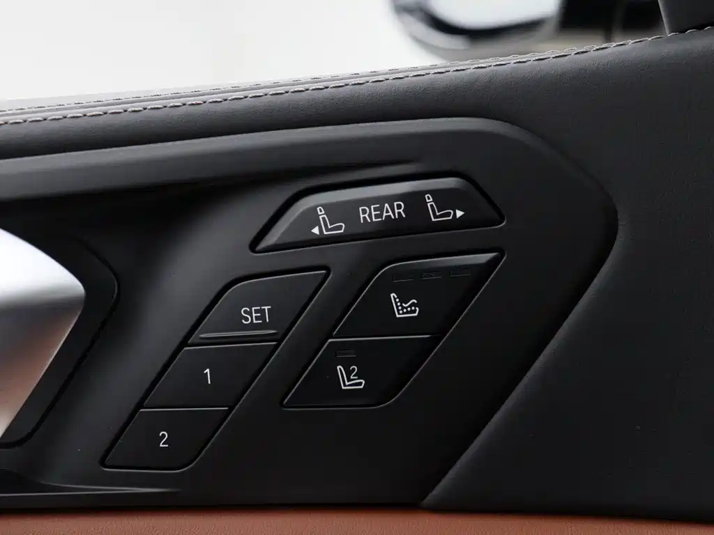 Photo 29 - BMW X7