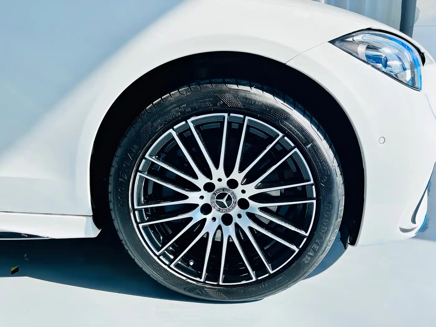 Mercedes-Benz C-Class 2025 Facelift C 260 L Sport Edition фото 4