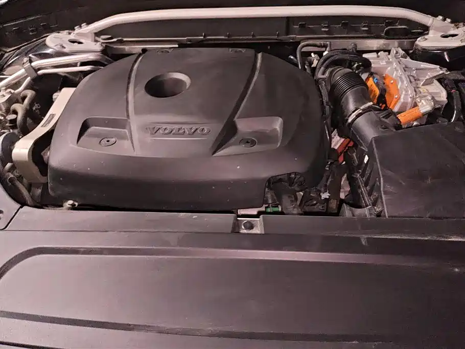 VOLVO XC90 PLUG IN HYBRID