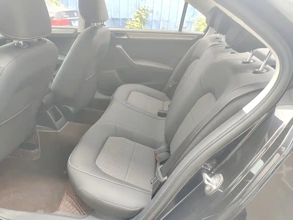 Photo 17 - Volkswagen Santana