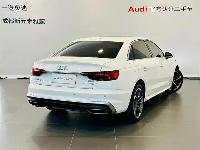 Audi A4L 2022 40 TFSI Fashion Dynamic — фото 4