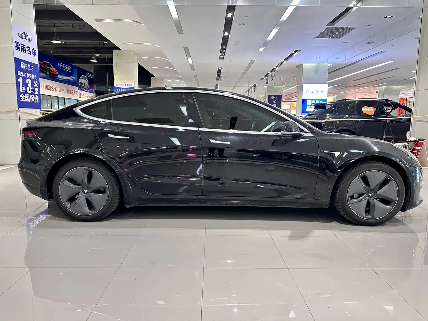 Фото 3 - Tesla Model 3 (Import)