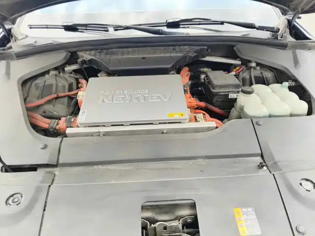 NIO ES8 2022 Model 100kWh Pilot 6-Seater — фото 3