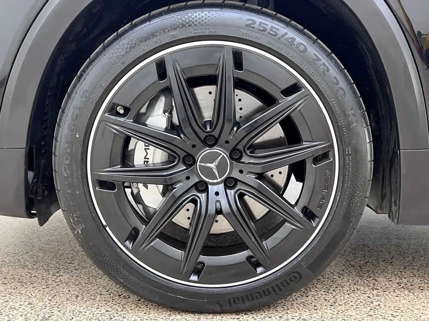 MERCEDES-BENZ GLB AMG