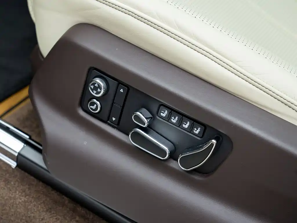 Bentley Bentayga Hybrid 2022 2021 3.0T PHEV