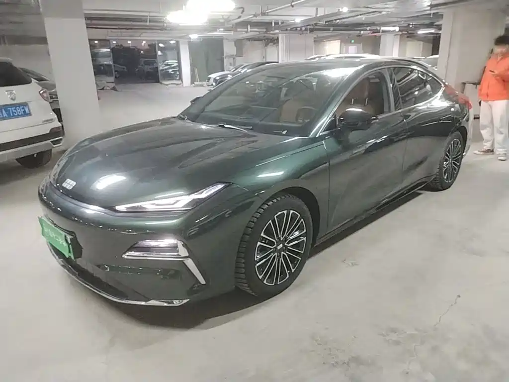 Geely Galaxy Galaxy Xingyao 8 2025 — пригон из Китая