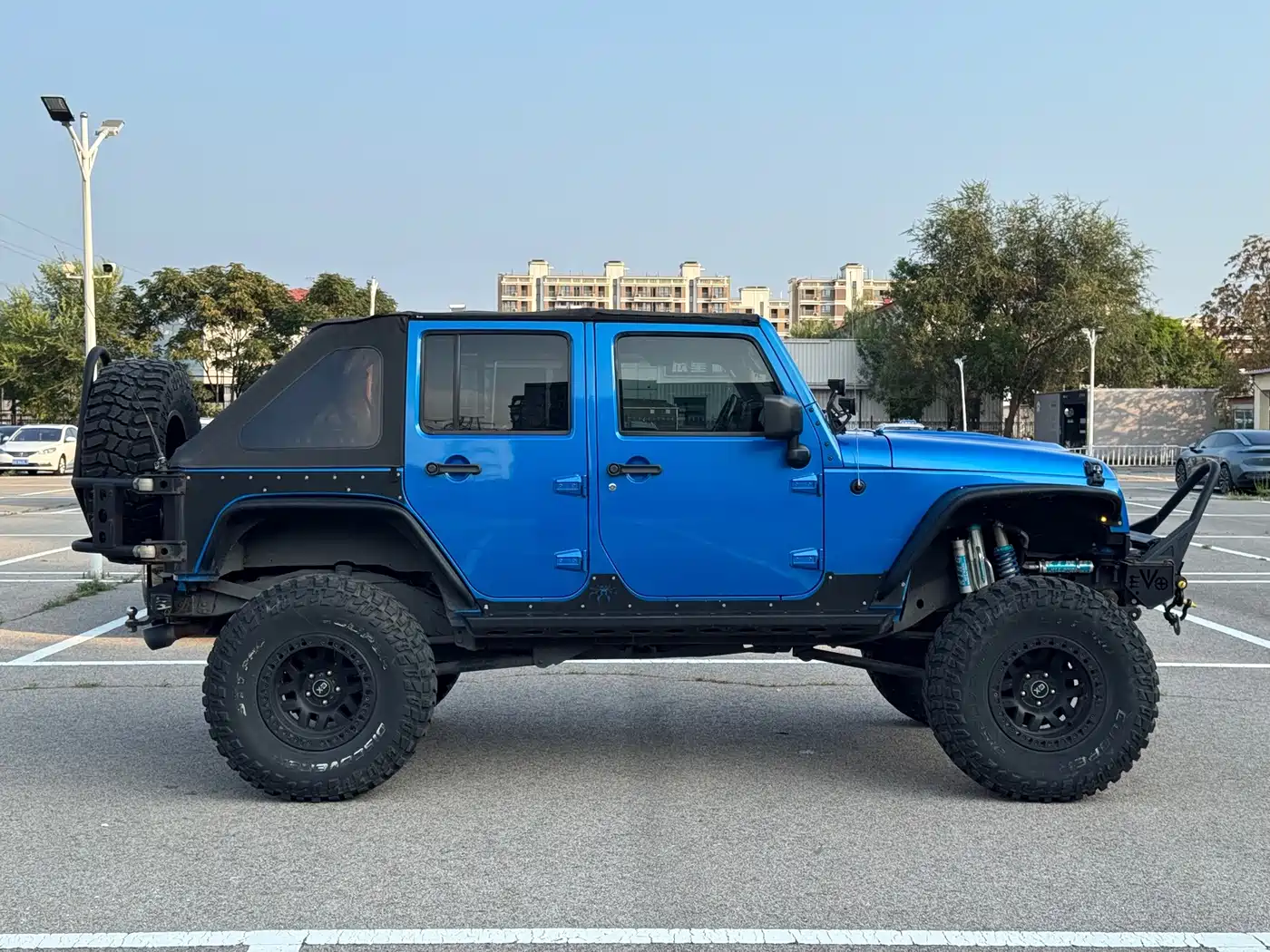 Фото 7 - Jeep Wrangler