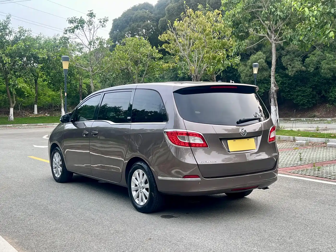 Фото 5 - Buick GL8