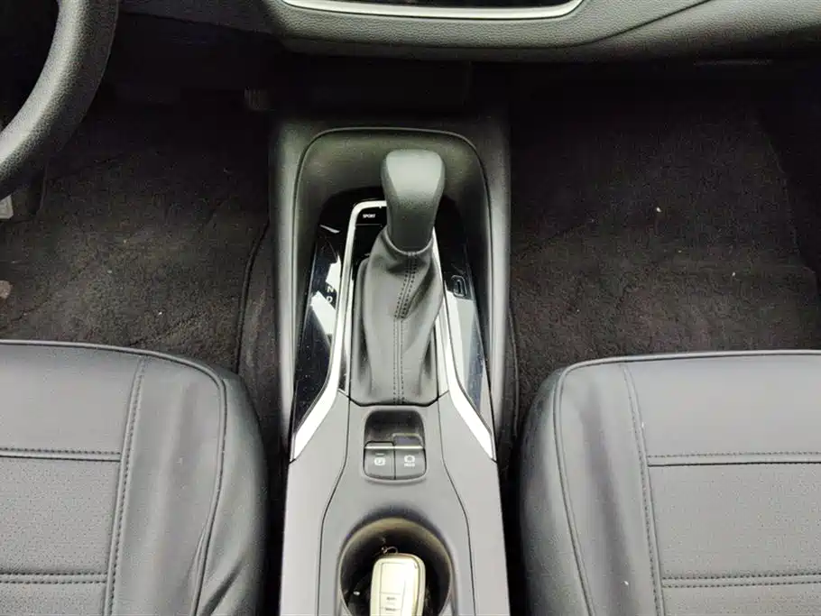 Toyota Levin 2022 185T CVT Luxury Edition фото 16