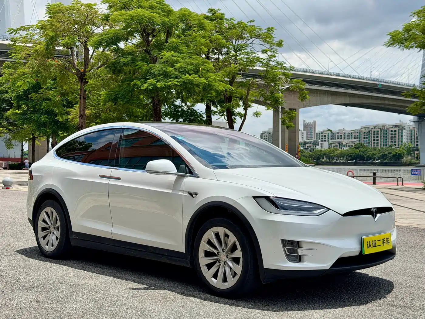Tesla Model X 2017 2016 Model X 75D