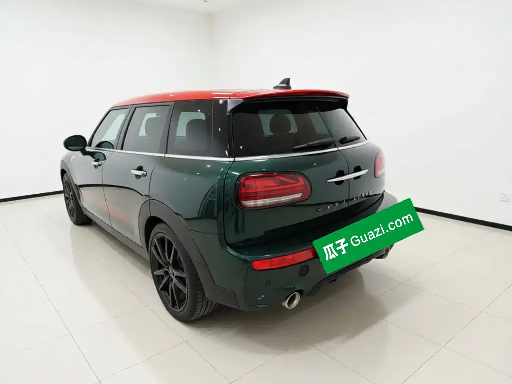 2021 MINI JCW CLUBMAN