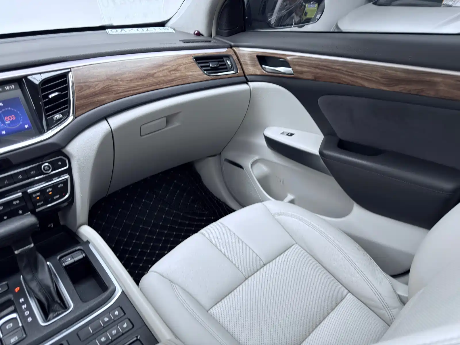 Фото 8 - GAC Trumpchi GS8