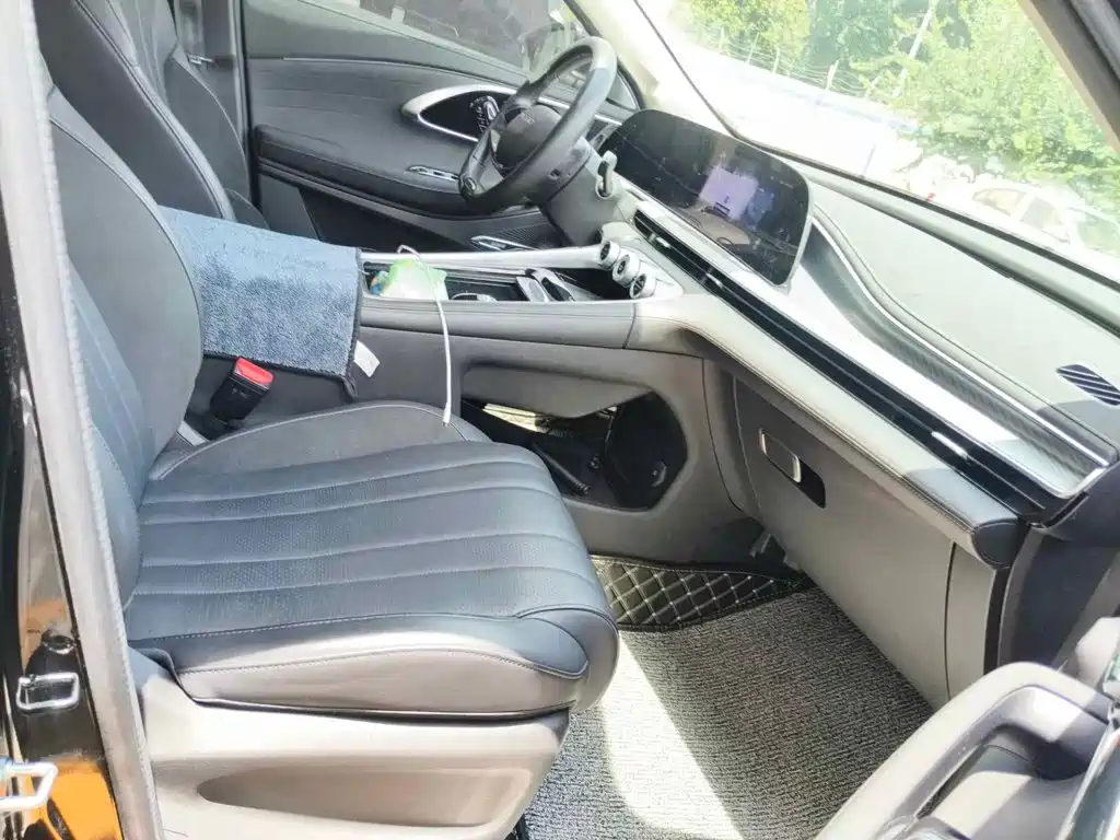 Exeed Lingyun 2024 2024 300T 2WD Starlight Edition