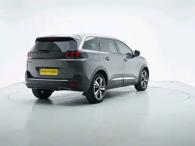 2024 Peugeot 5008