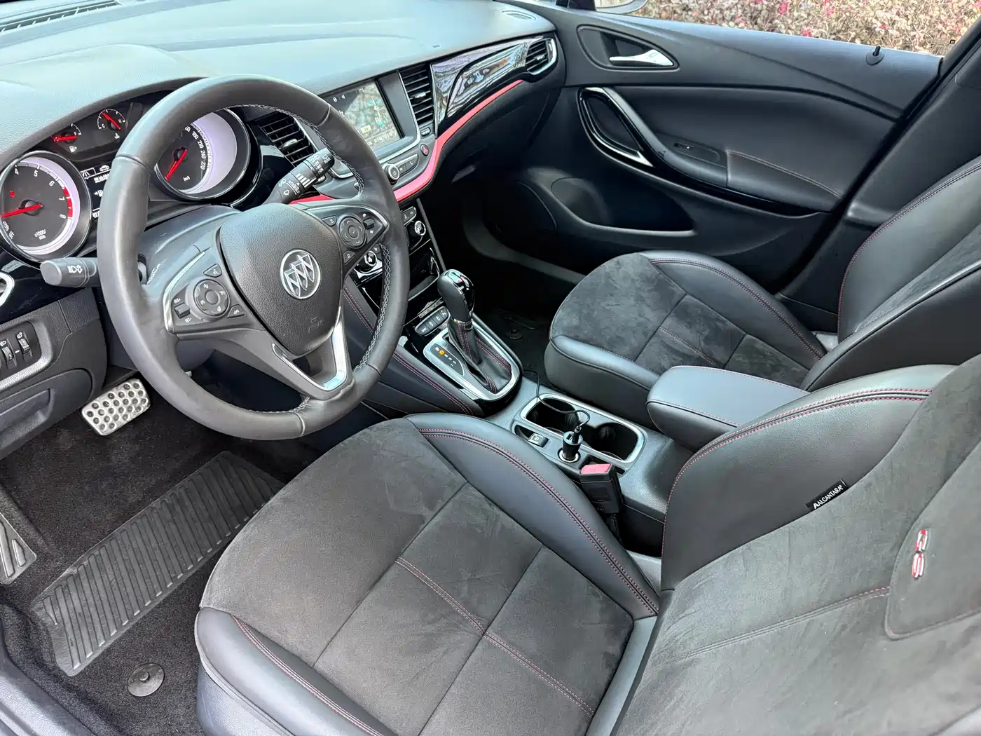 Buick Verano 2016 Hatchback GS 20T DCT Passion Sport фото 4