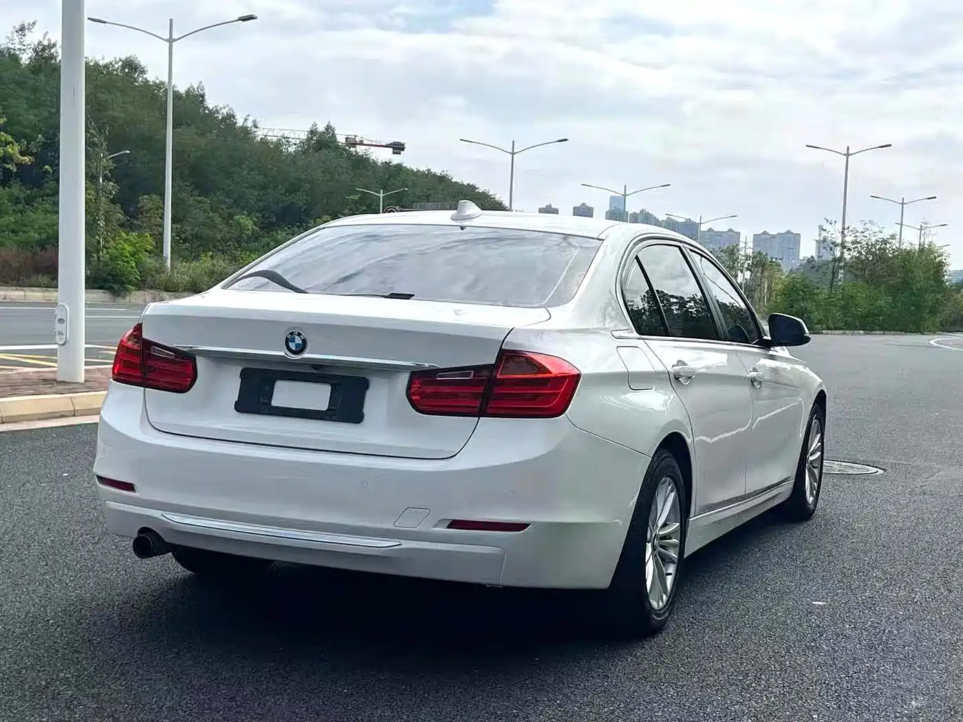 BMW 3 Series 2014 320Li Fashion фото 10
