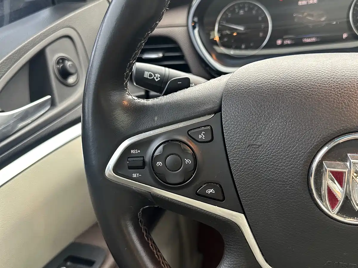 Buick GL8 2022 Land Business Class 652T Prestige фото 13