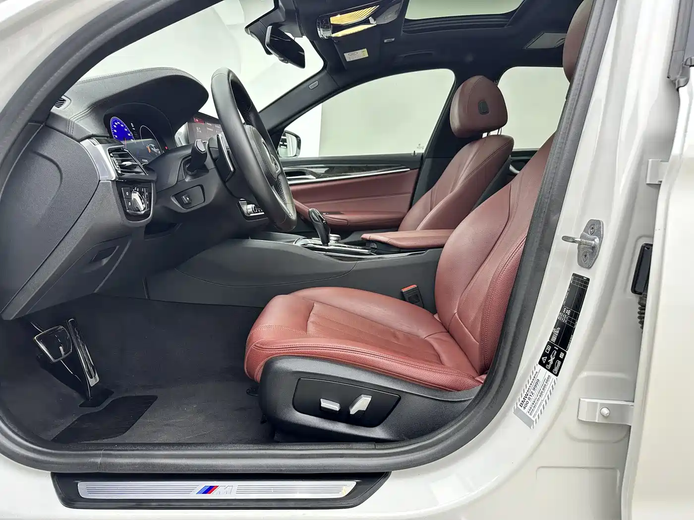 BMW 5 Series 2019 530Li xDrive M Sport Package фото 4