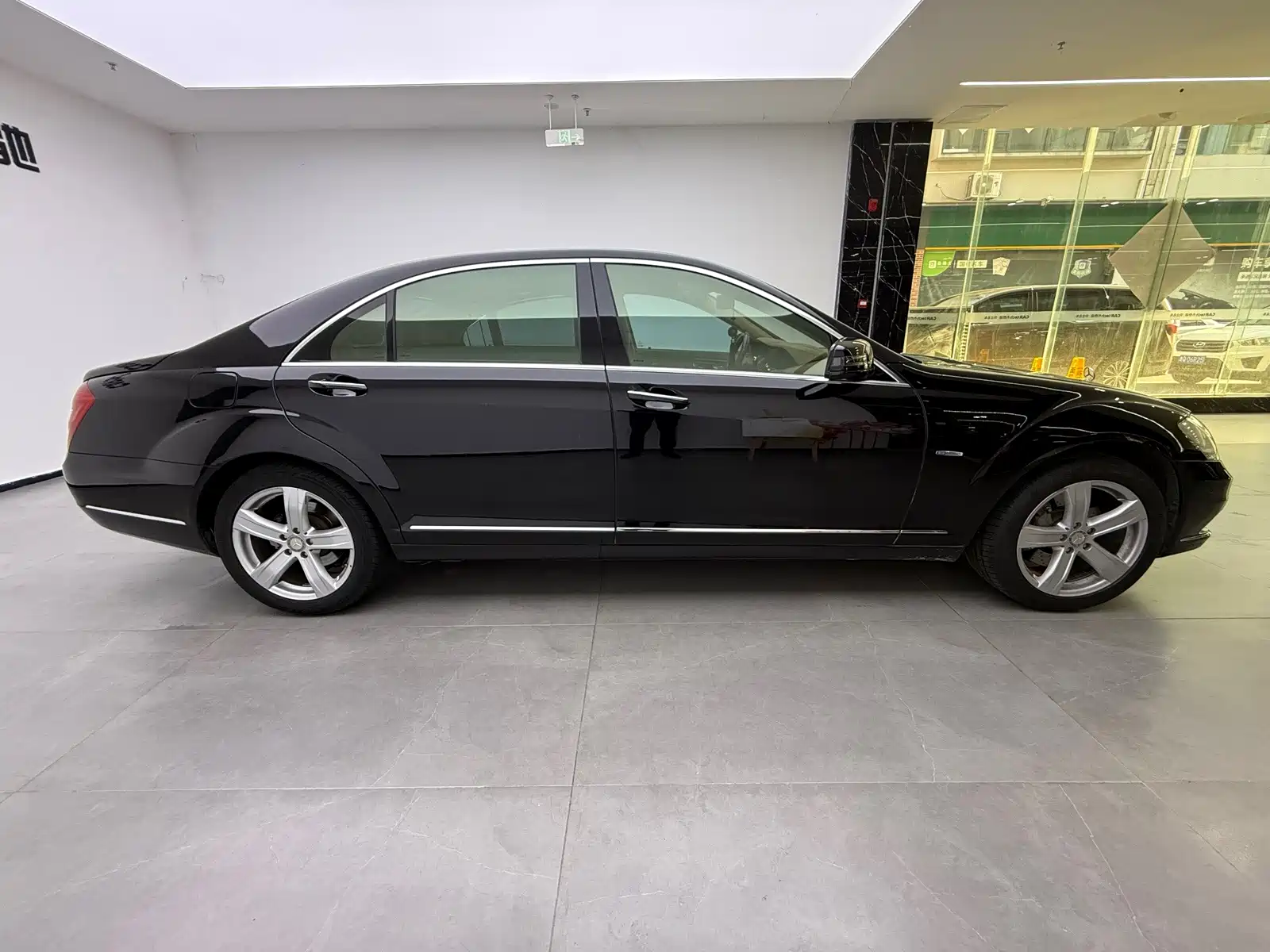 صورة 20 - Mercedes-Benz S-Class