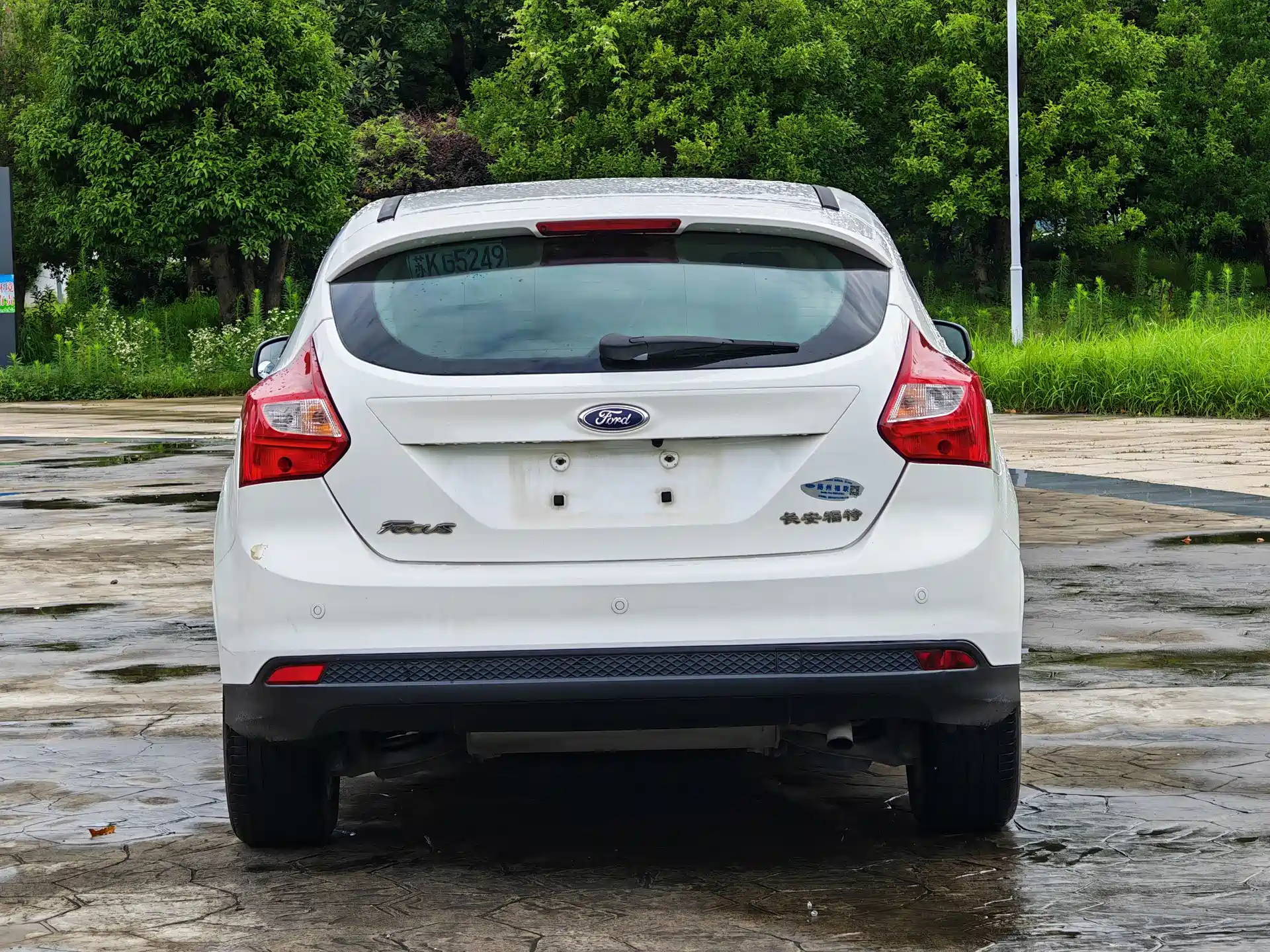 Фото 6 - Ford Focus