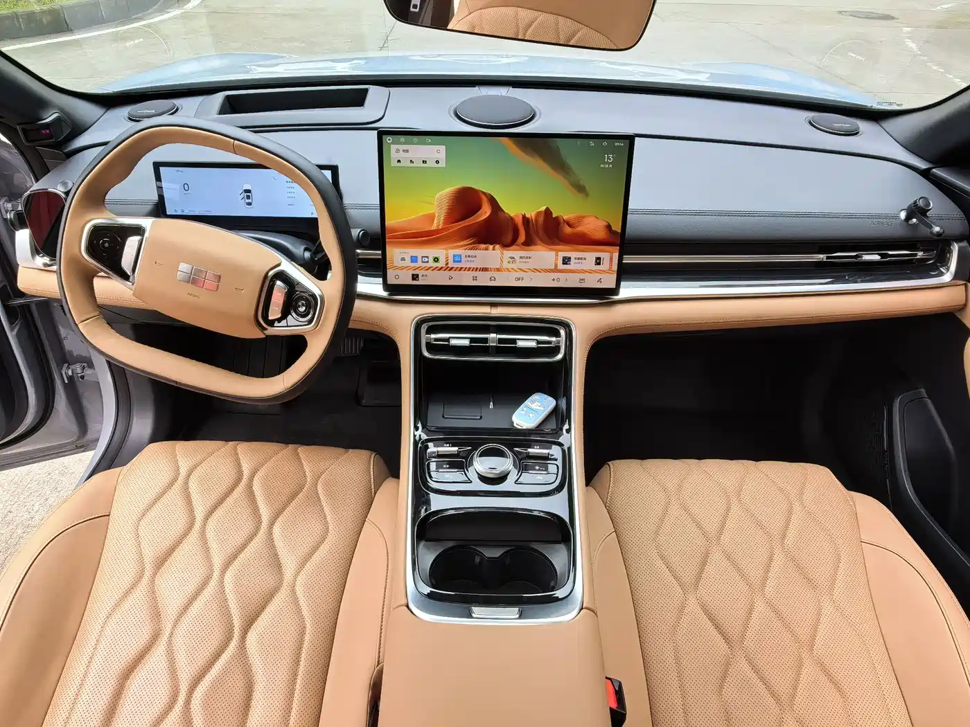 Geely Galaxy Galaxy A7 2025 EM-i 150km Explorer+ Edition фото 7