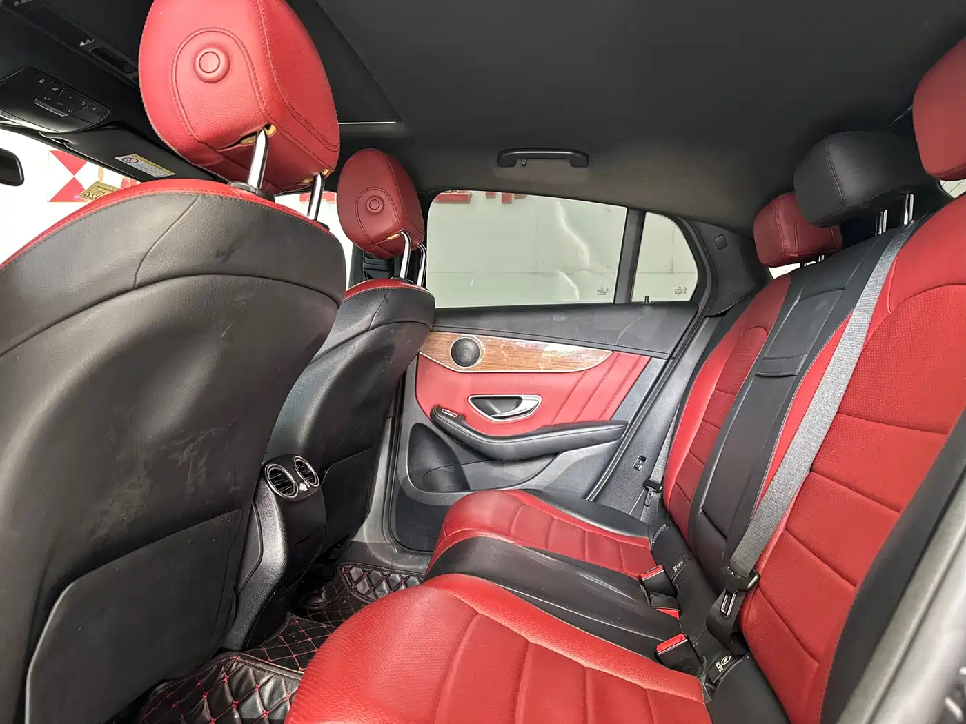 Mercedes-Benz GLC Coupe 2018 GLC 260 4MATIC Coupe SUV фото 8