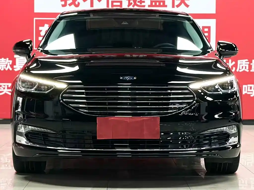2022 Ford Taurus