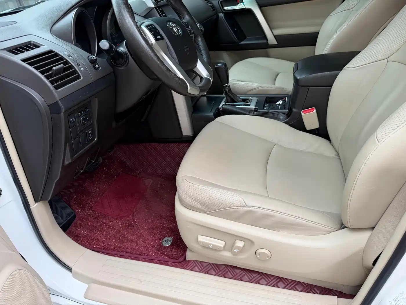 Toyota Prado 2010 4.0L Automatic TX-L фото 13
