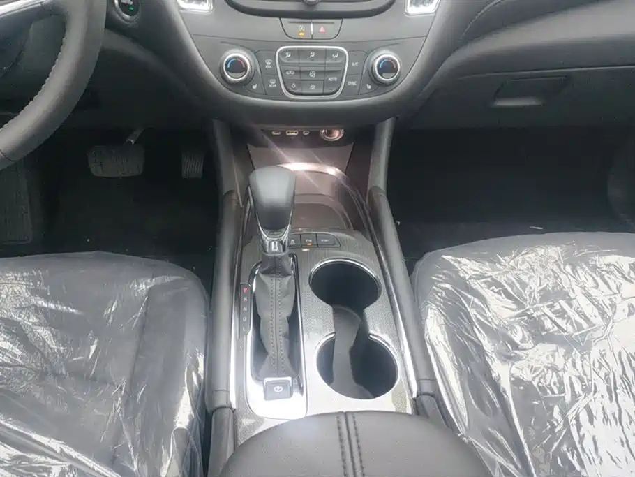 Chevrolet Malibu XL 2023 1.5T RS Edition фото 16