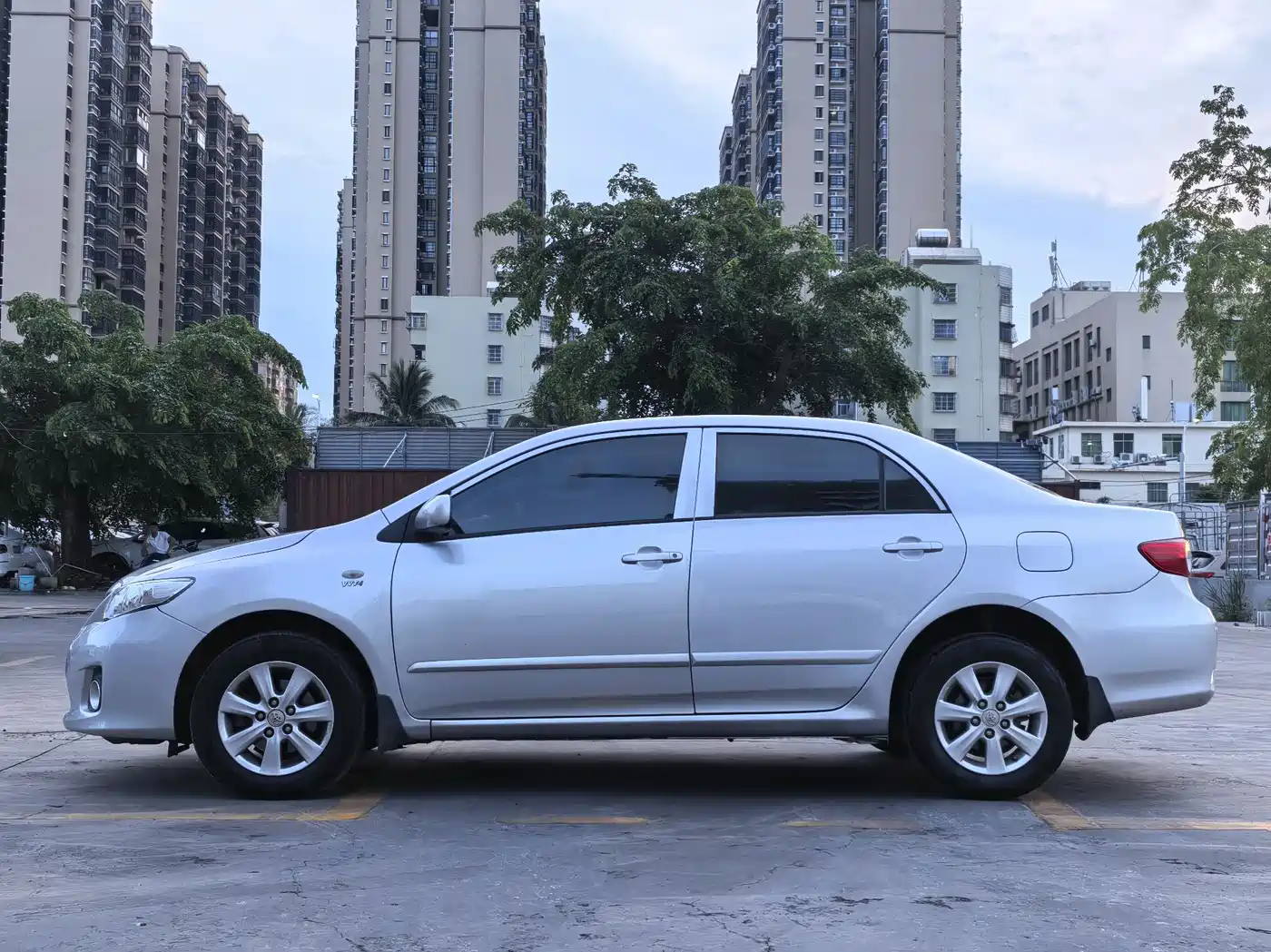 Toyota Corolla 2011 1.6L Automatic GL фото 10