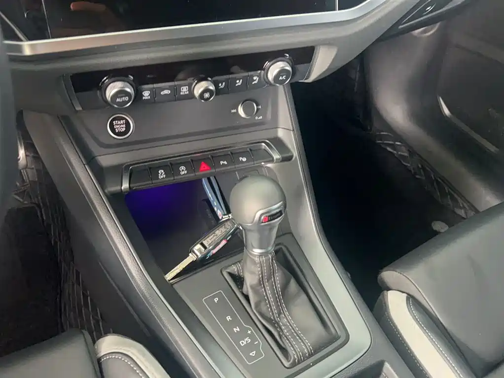 Audi Q3 2024 35 TFSI Fashion Sport фото 8