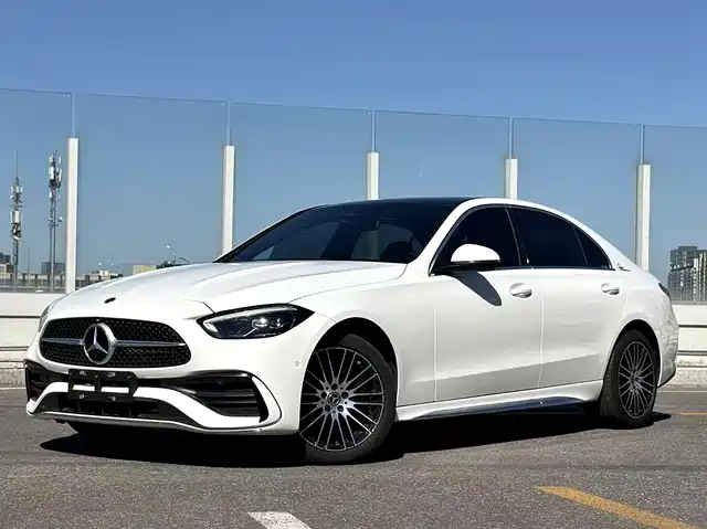 Mercedes-Benz C-Class 2024